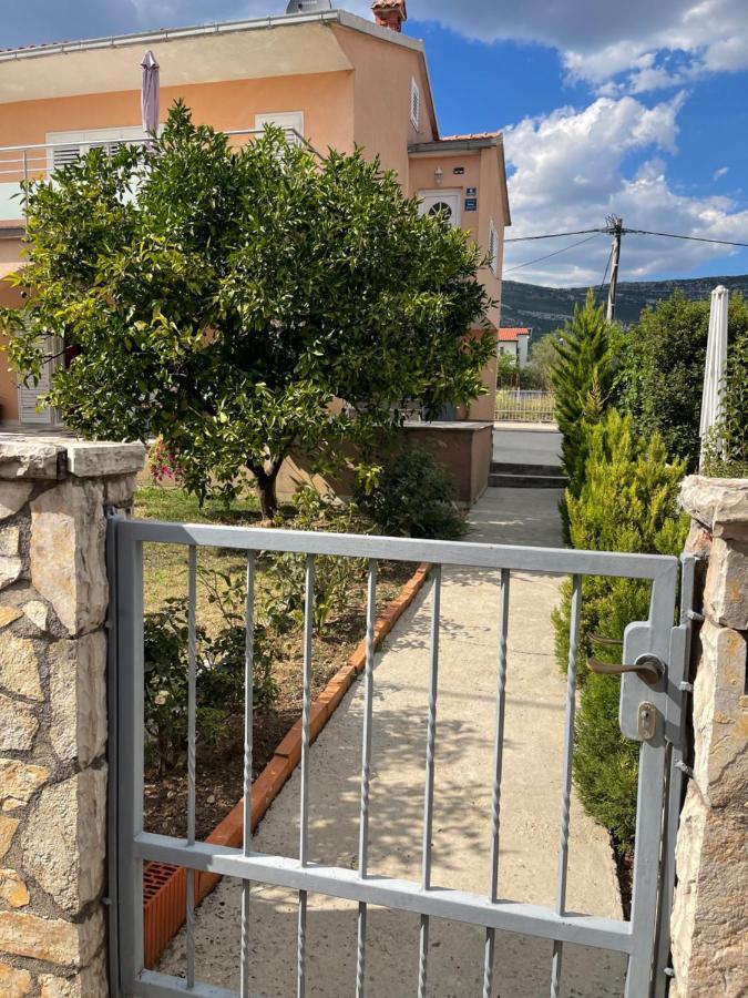 Haus Grace Lägenhet Kaštela Exteriör bild