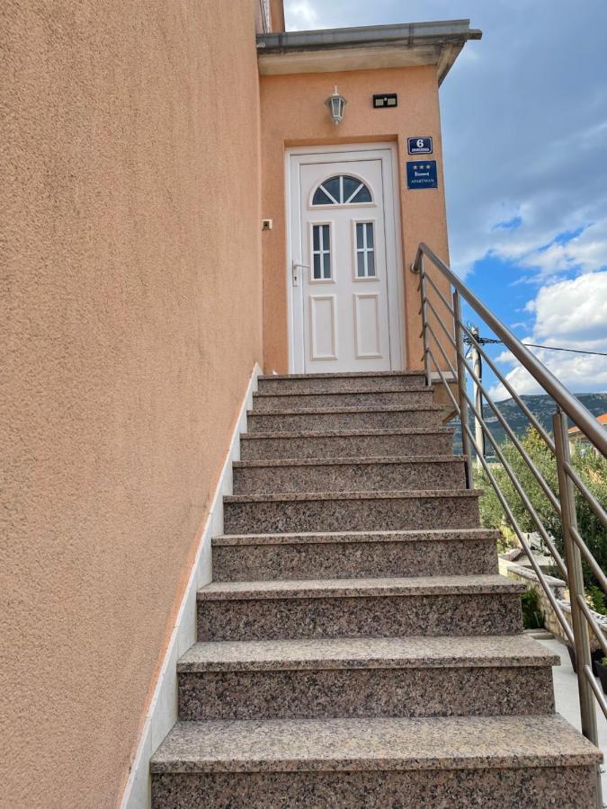 Haus Grace Lägenhet Kaštela Exteriör bild